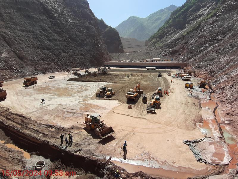 momapix_437555_pos_26