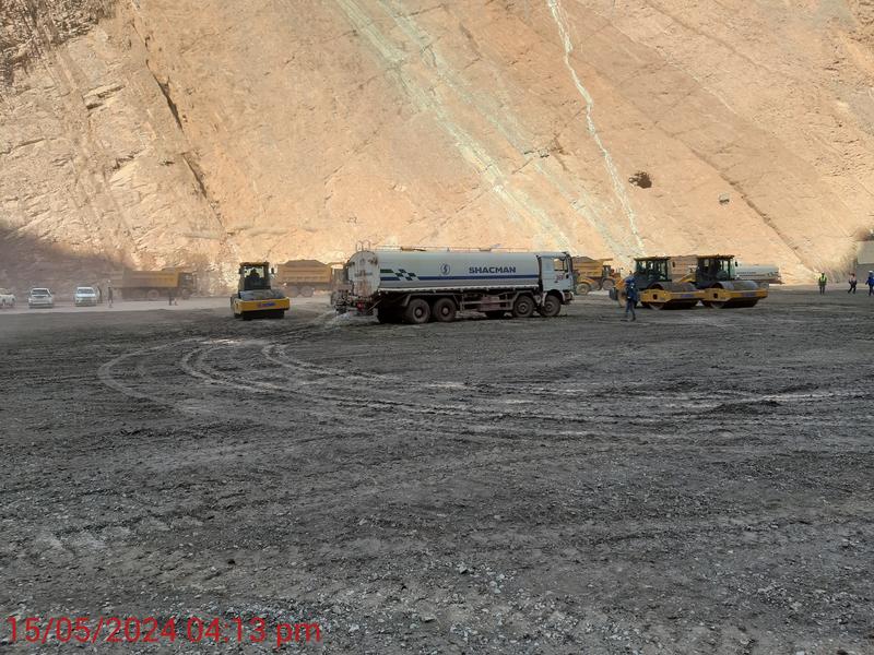 momapix_437573_pos_9