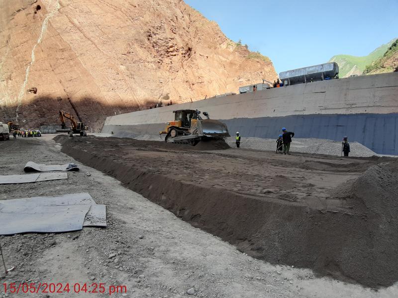 momapix_437575_pos_7