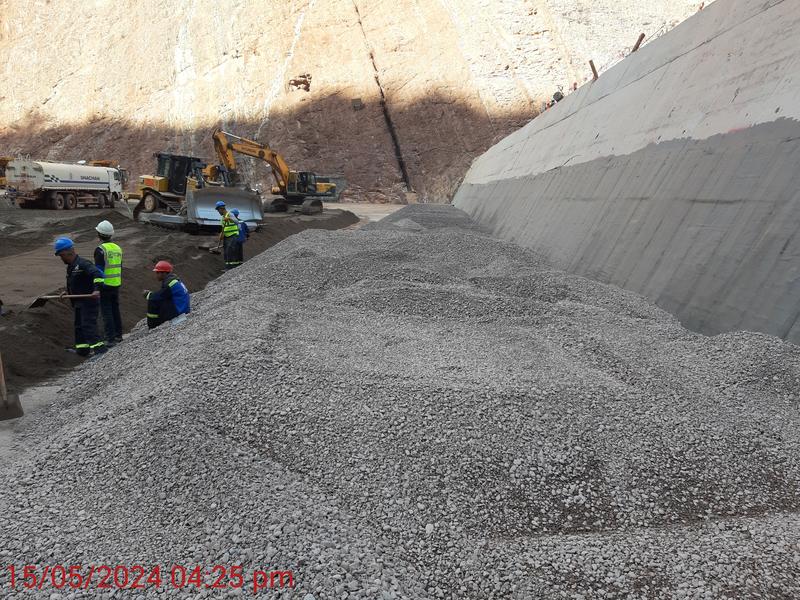 momapix_437577_pos_5