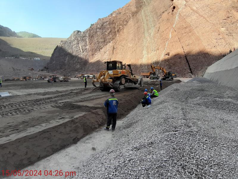 momapix_437582_pos_0