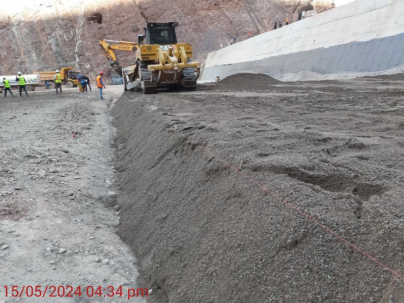 momapix_437592_pos_19