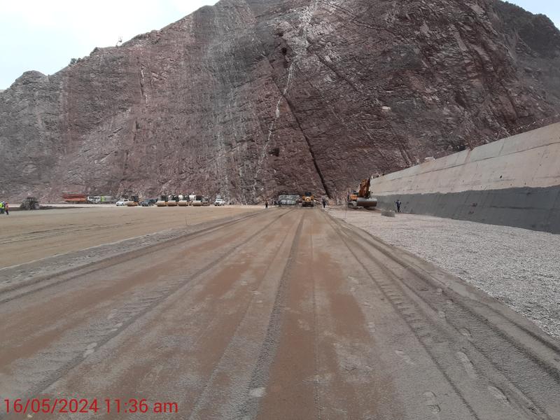 momapix_437608_pos_3