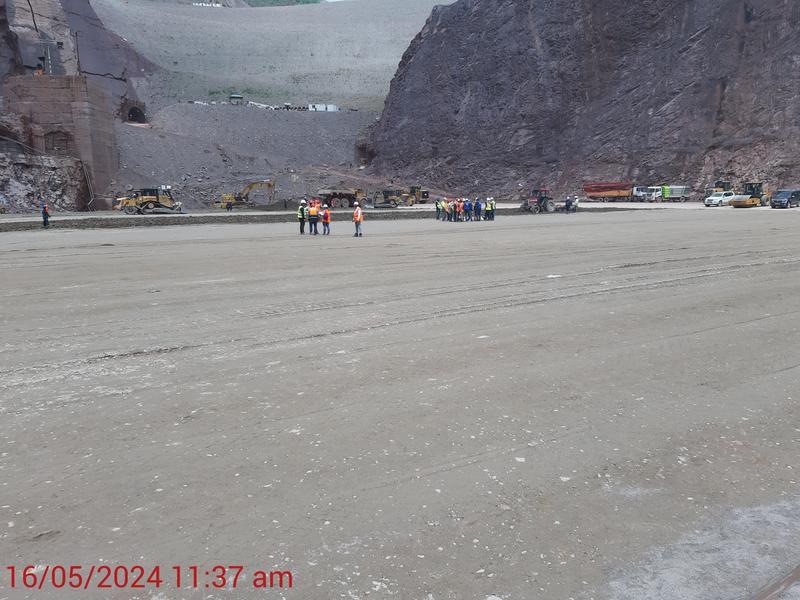 momapix_437610_pos_1