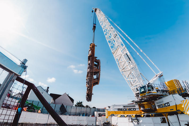 momapix_437612_pos_87