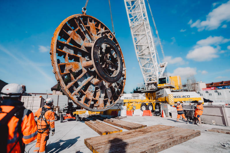 momapix_437614_pos_72