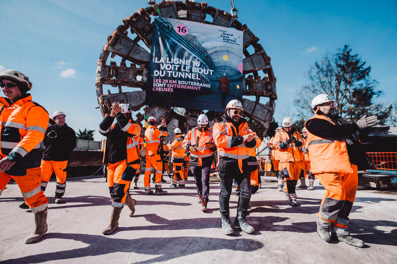 momapix_437628_pos_77