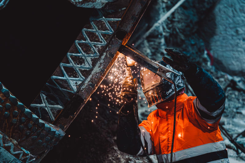 momapix_437633_pos_113