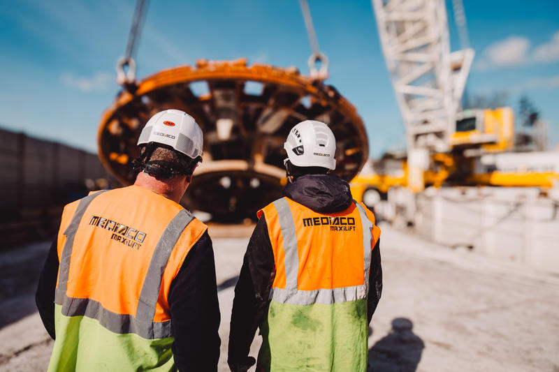 momapix_437635_pos_68