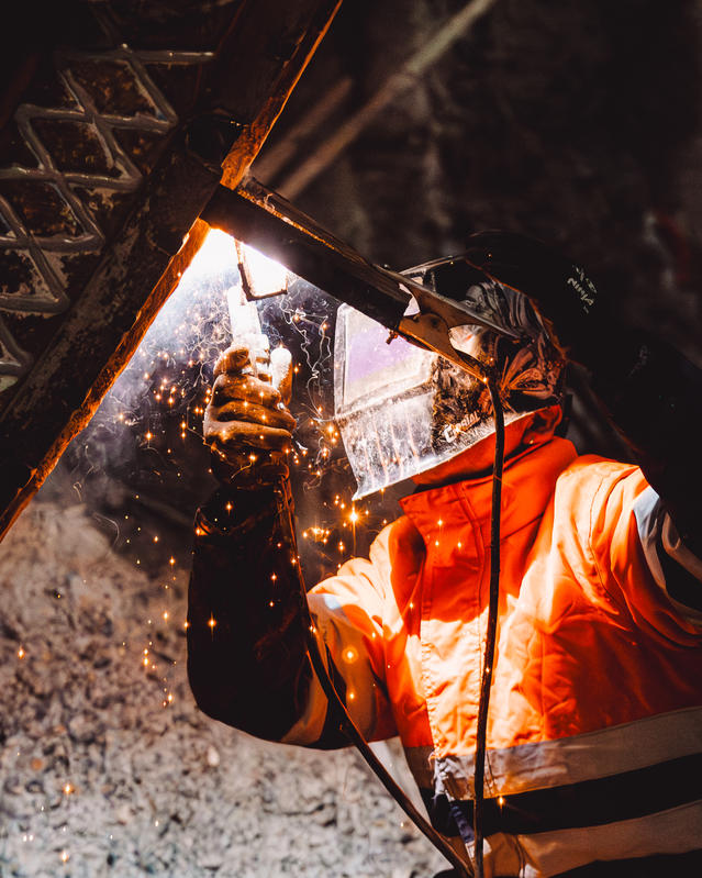 momapix_437670_pos_112