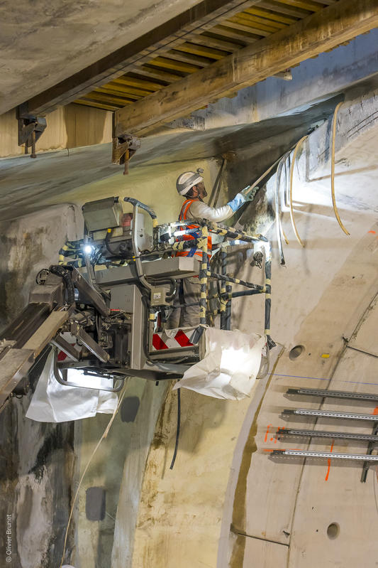 momapix_437678_pos_38