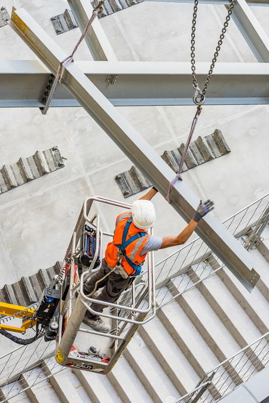 momapix_437681_pos_14