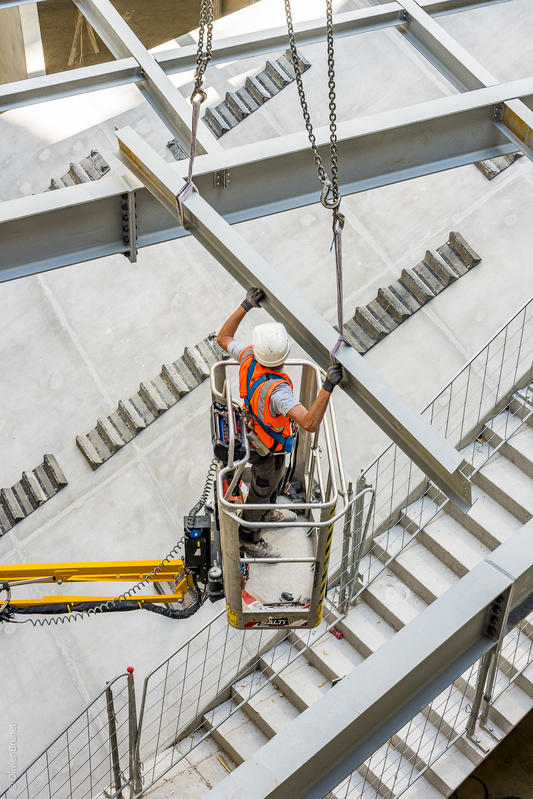 momapix_437682_pos_13