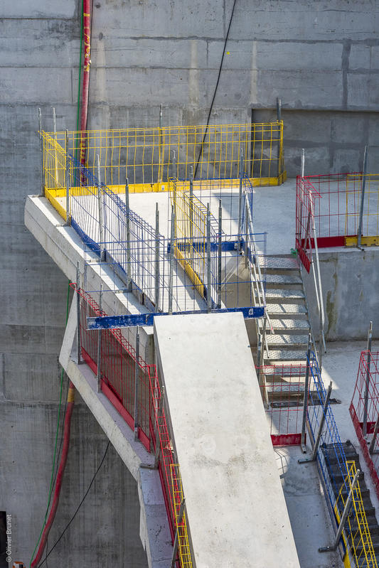 momapix_437685_pos_1