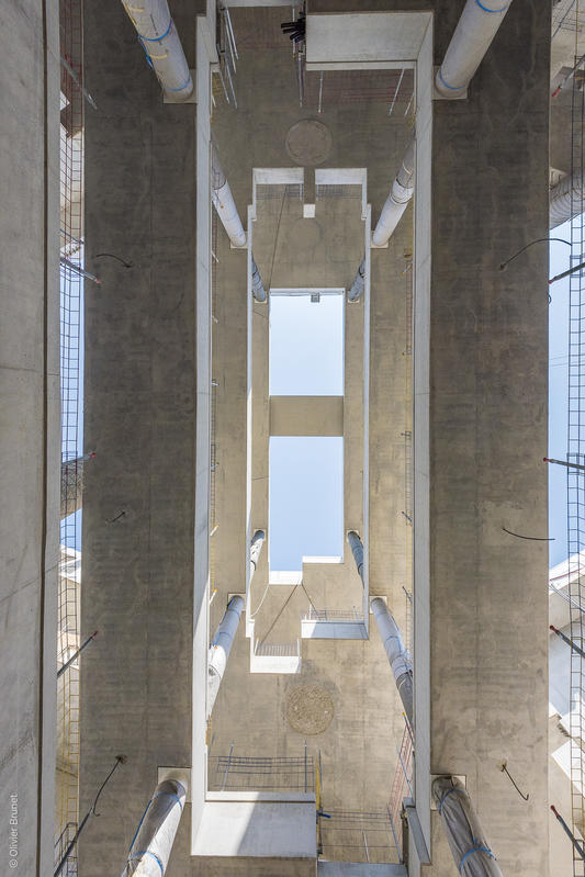 momapix_437694_pos_35