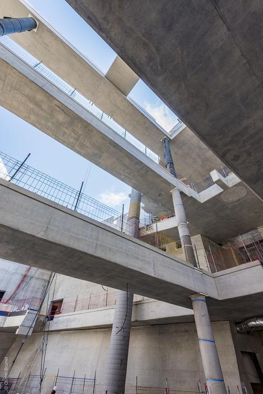 momapix_437698_pos_31