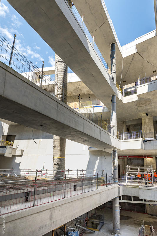 momapix_437703_pos_25