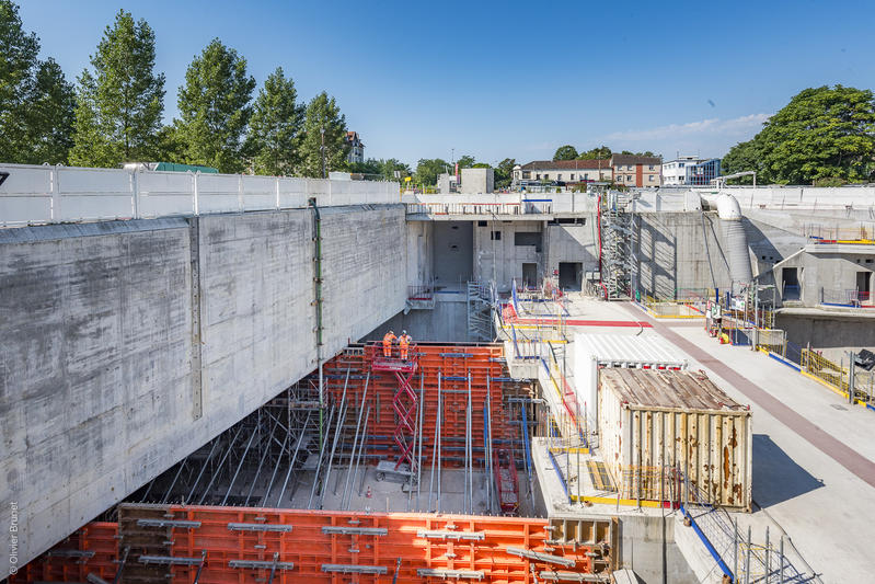 momapix_437722_pos_49