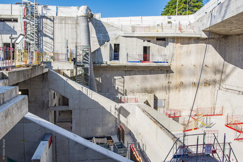 momapix_437729_pos_65