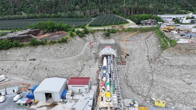 momapix_437743_pos_3