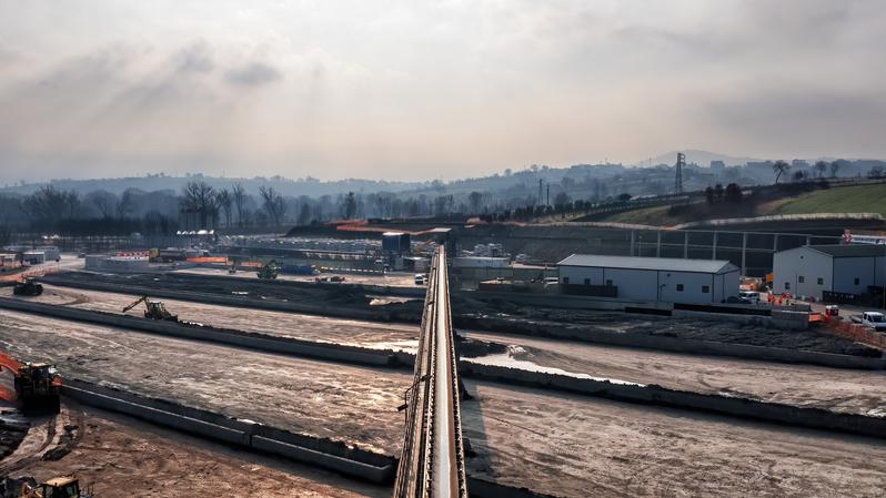 momapix_437749_pos_33