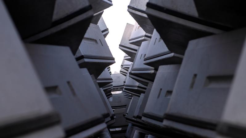 momapix_437765_pos_27