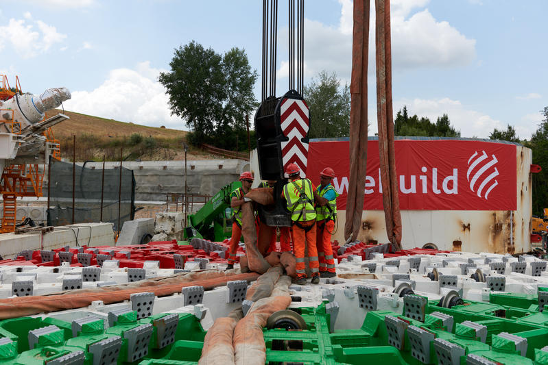 momapix_437790_pos_7