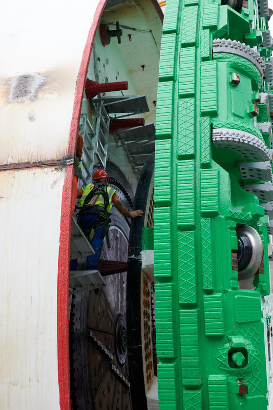 momapix_437819_pos_36