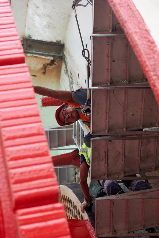 momapix_437821_pos_38