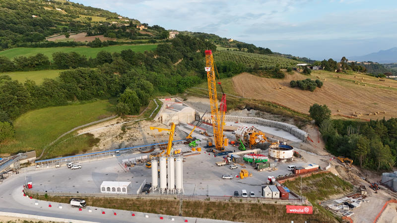 momapix_437825_pos_42