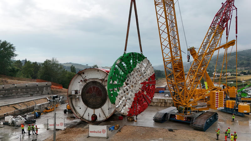 momapix_437846_pos_13