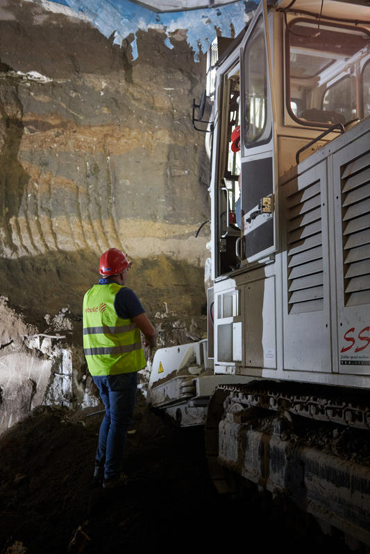 momapix_437861_pos_28