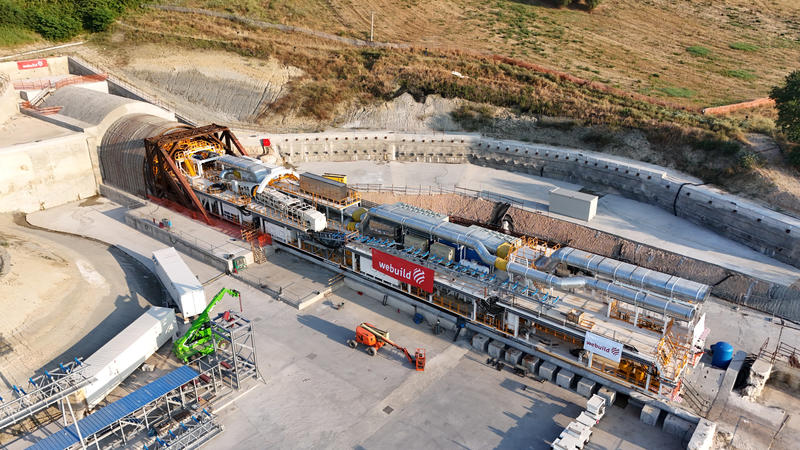 momapix_437865_pos_18