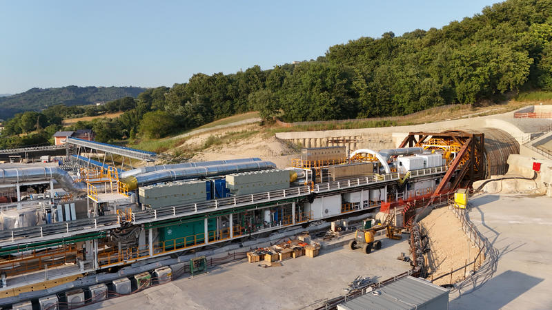 momapix_437874_pos_27