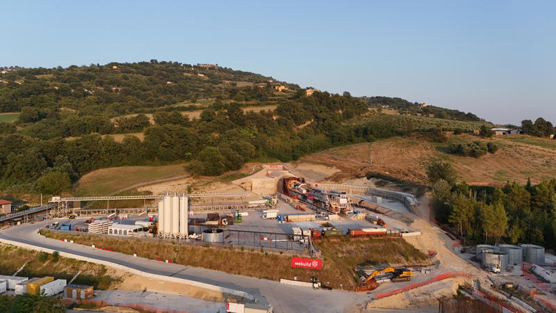 momapix_437875_pos_28