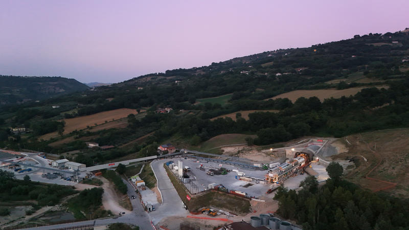 momapix_437883_pos_36