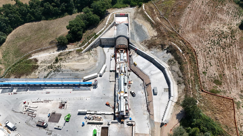 momapix_437897_pos_48