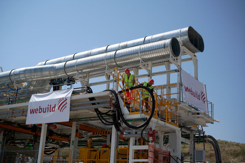 momapix_437907_pos_5