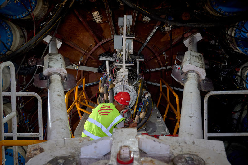 momapix_437915_pos_8