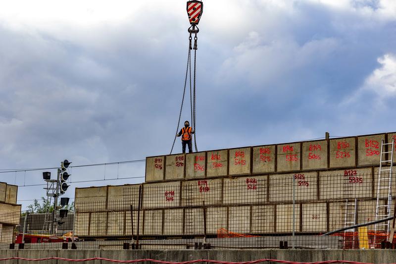 momapix_437964_pos_21