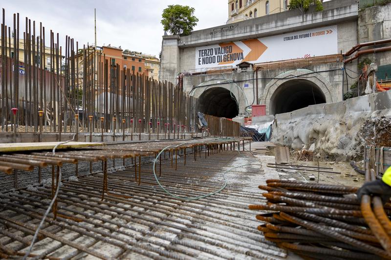 momapix_437973_pos_12