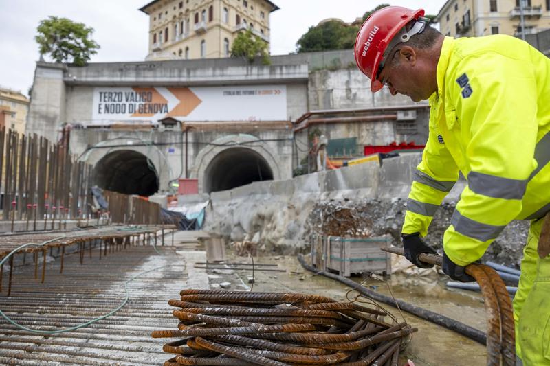 momapix_437974_pos_11