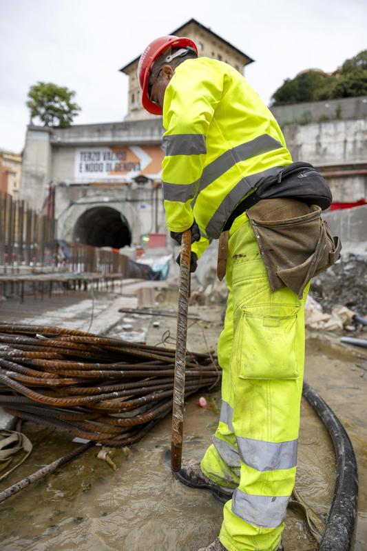 momapix_437976_pos_9