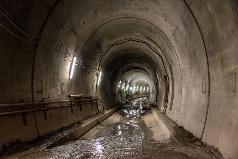 momapix_437977_pos_8