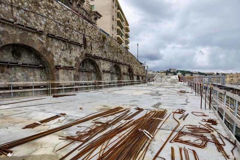 momapix_437979_pos_18