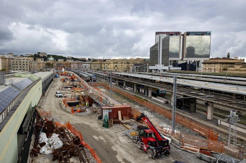 momapix_437981_pos_16