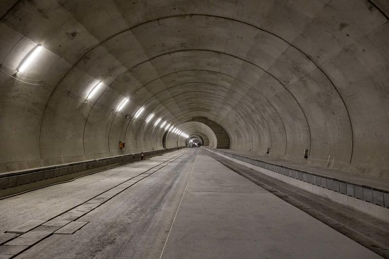 momapix_437989_pos_44