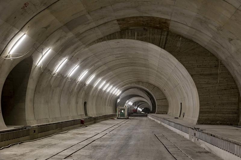 momapix_437990_pos_43