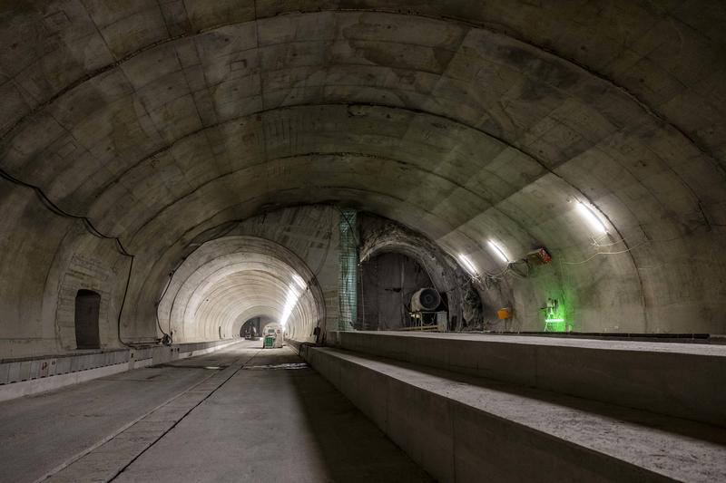 momapix_437993_pos_40