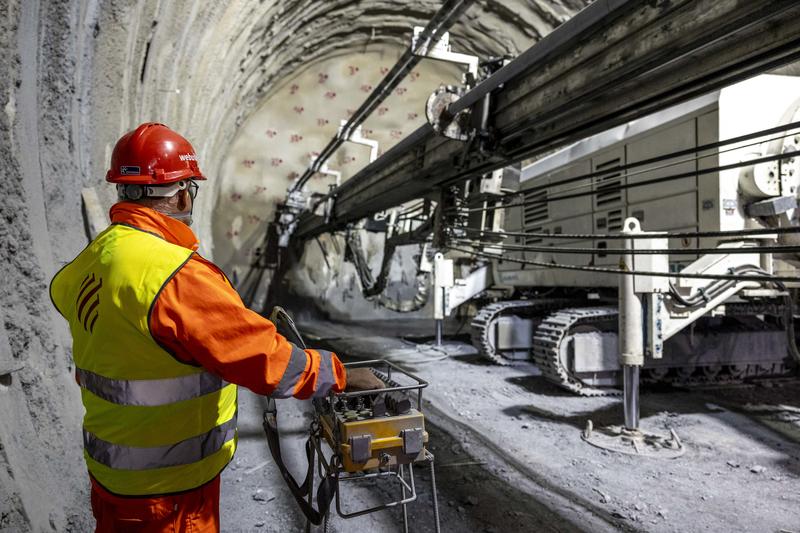 momapix_438007_pos_31